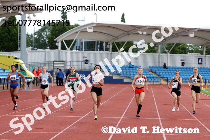 Womens under-20s 200 metres hurdles, Northern Senior and Under-20s Champs., SportsCity, Manchester. Photo: David T. Hewitson/Sports for All Pics